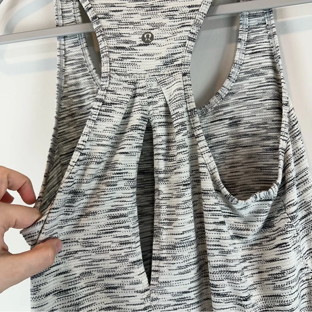 Lululemon White Black Tiger Space Dye Salute to the Sun Athleisure Tank Top 4
